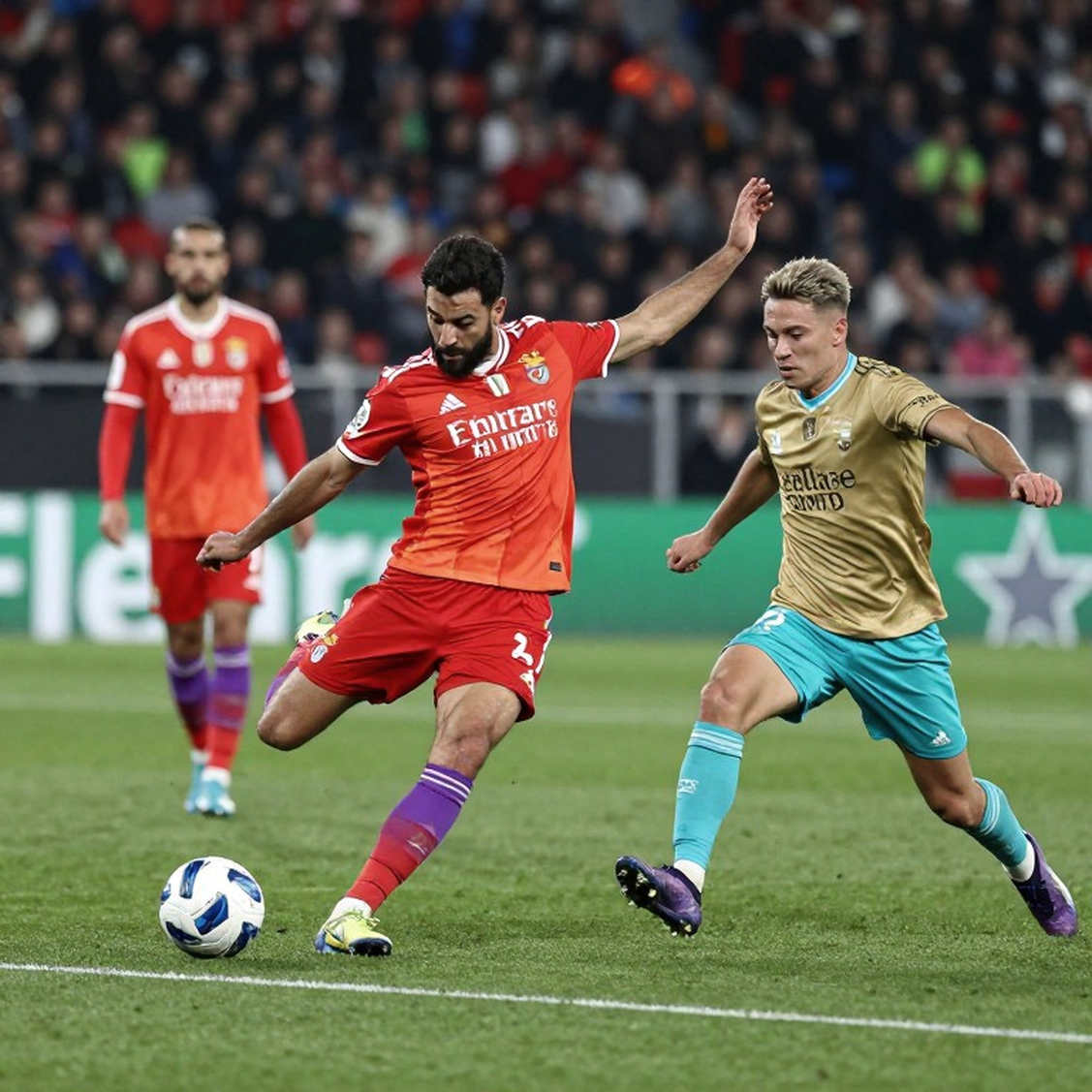 Zion Suzuki và tấm vé vào Premier League: Khi thể hình là thứ duy nhất được nhắc đến
