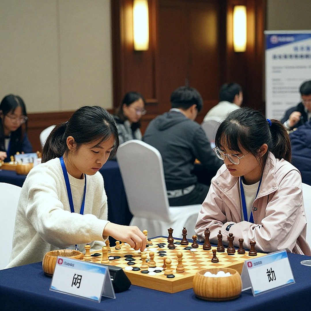 Bản ghi chép của Sindarov: Nước cờ ngoại giao và cuộc chuyển giao thế hệ trên bàn cờ thế giới