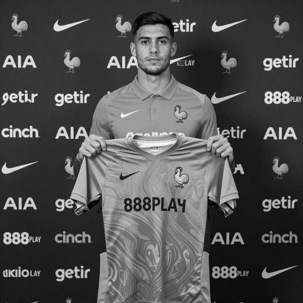 Galatasaray và cửa sổ tháng Một: Khi một ngôi sao rời khỏi hình học của Buruk