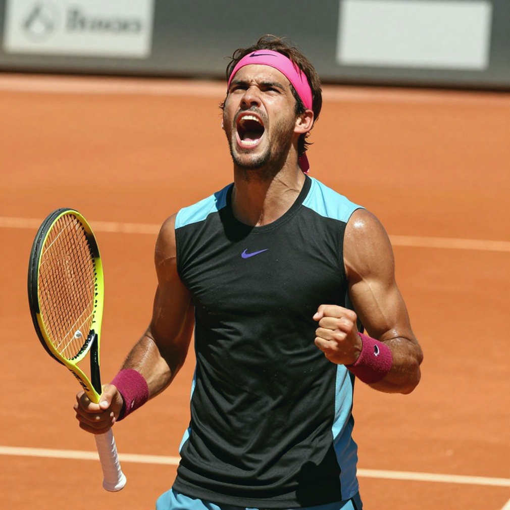 Carlos Alcaraz trở lại US Open 2026: Chấn thương cổ tay nhưng vẫn thắng thuyết phục trước Faria Carlos Alcaraz trở lại US Open 2026: Chấn thương cổ tay nhưng vẫn thắng thuyết phục trước Faria