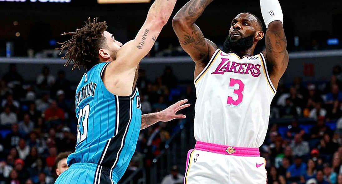 Jalen Brunson lên sóng 'Saturday Night Live': New York đã có một vị vua biết cười