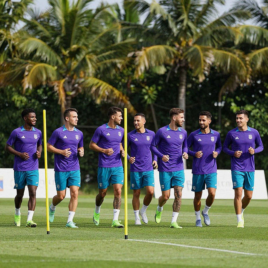 Khoảng trống dữ liệu chấn thương bóng đá Việt Nam: V.League thiếu một cuốn nhật ký thể lực có chữ ký Khoảng trống dữ liệu chấn thương bóng đá Việt Nam: V.League thiếu một cuốn nhật ký thể lực có chữ ký